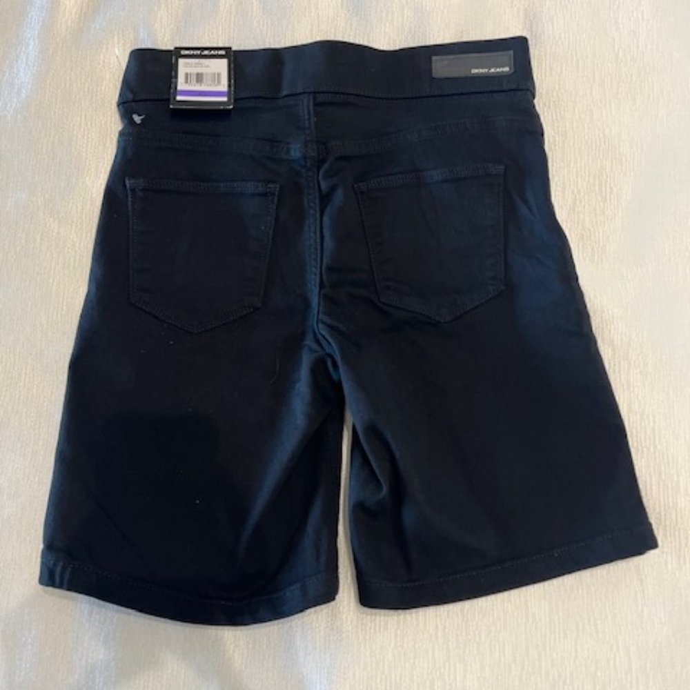 NWT - BLACK DKNY BERMUDA SHORTS